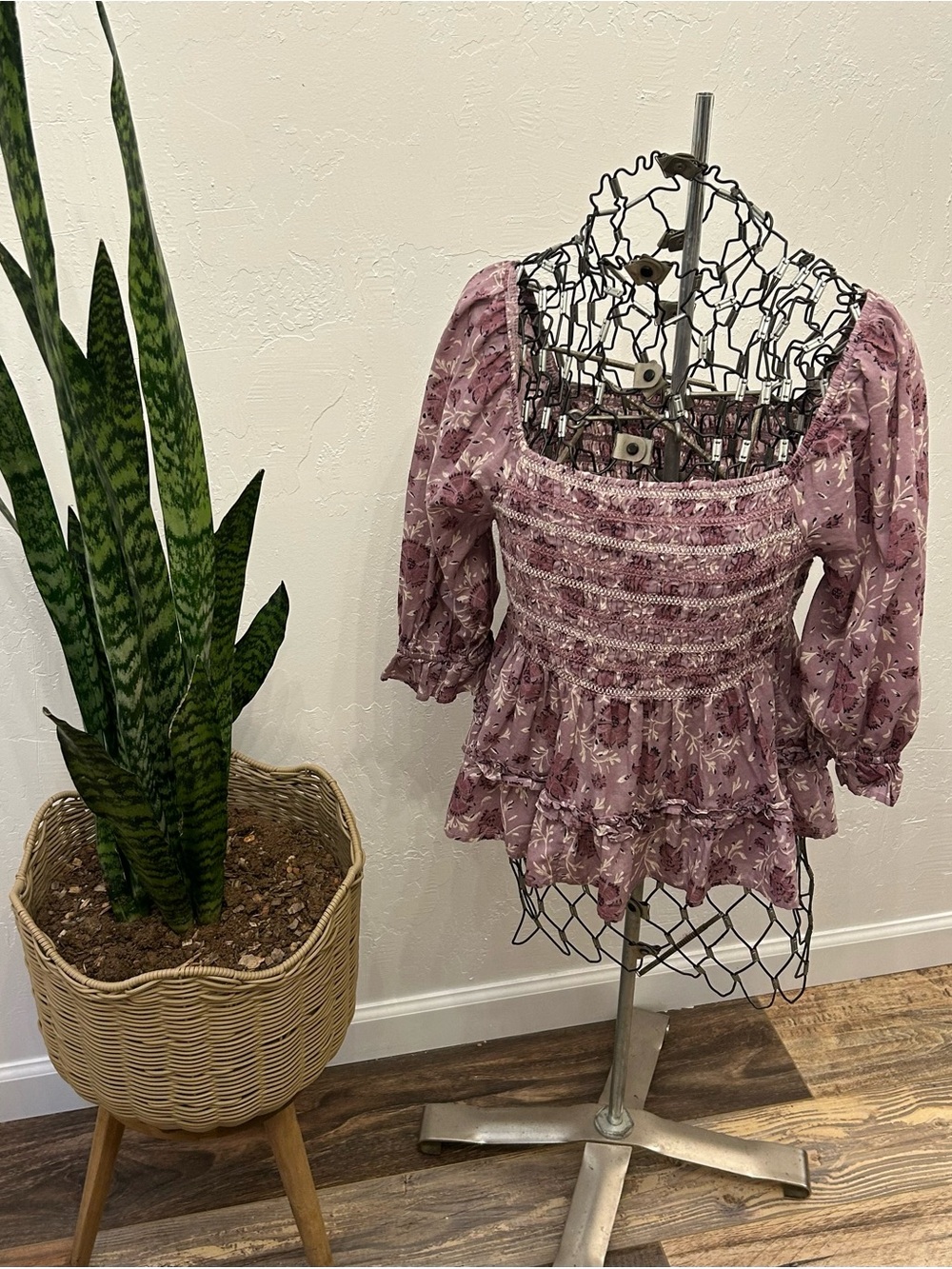 American Eagle Floral Smocked Peplum Top Mauve Pink Cottagecore Boho Medium